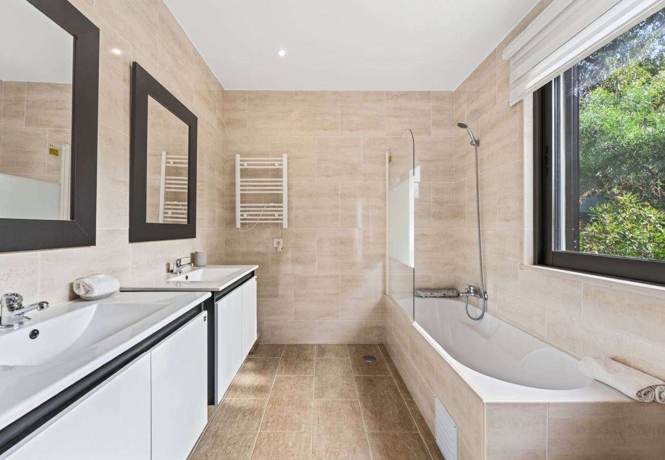 Villa in Lagoa - Quinta dos Loendros |  9 bedrooms | Carvoeiro | Jacuzzi