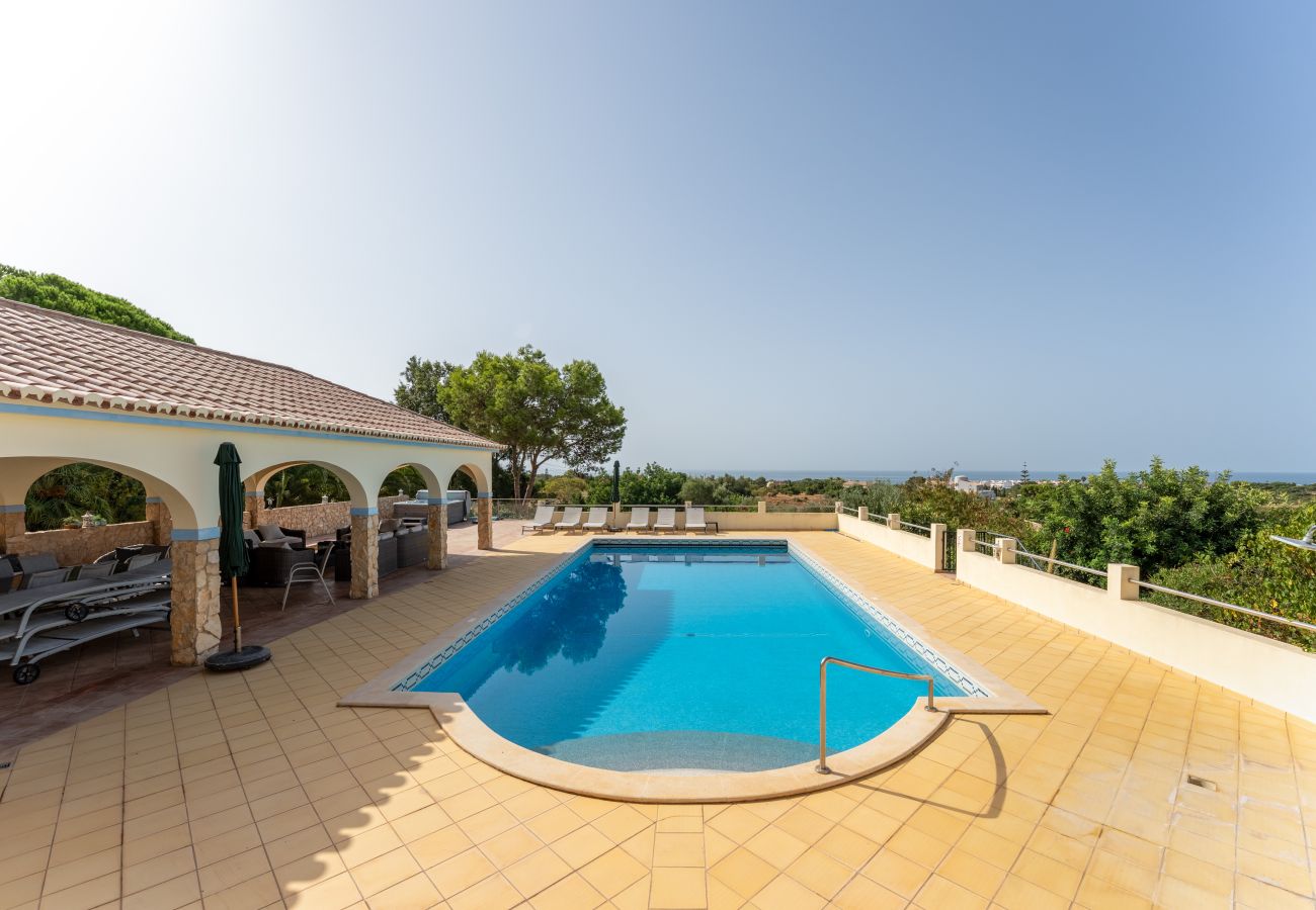Villa in Lagoa - Quinta dos Loendros |  9 bedrooms | Carvoeiro | Jacuzzi