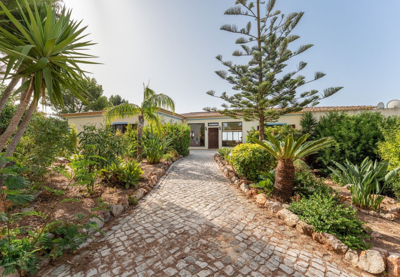 Villa in Lagoa - Quinta dos Loendros |  9 bedrooms | Carvoeiro | Jacuzzi
