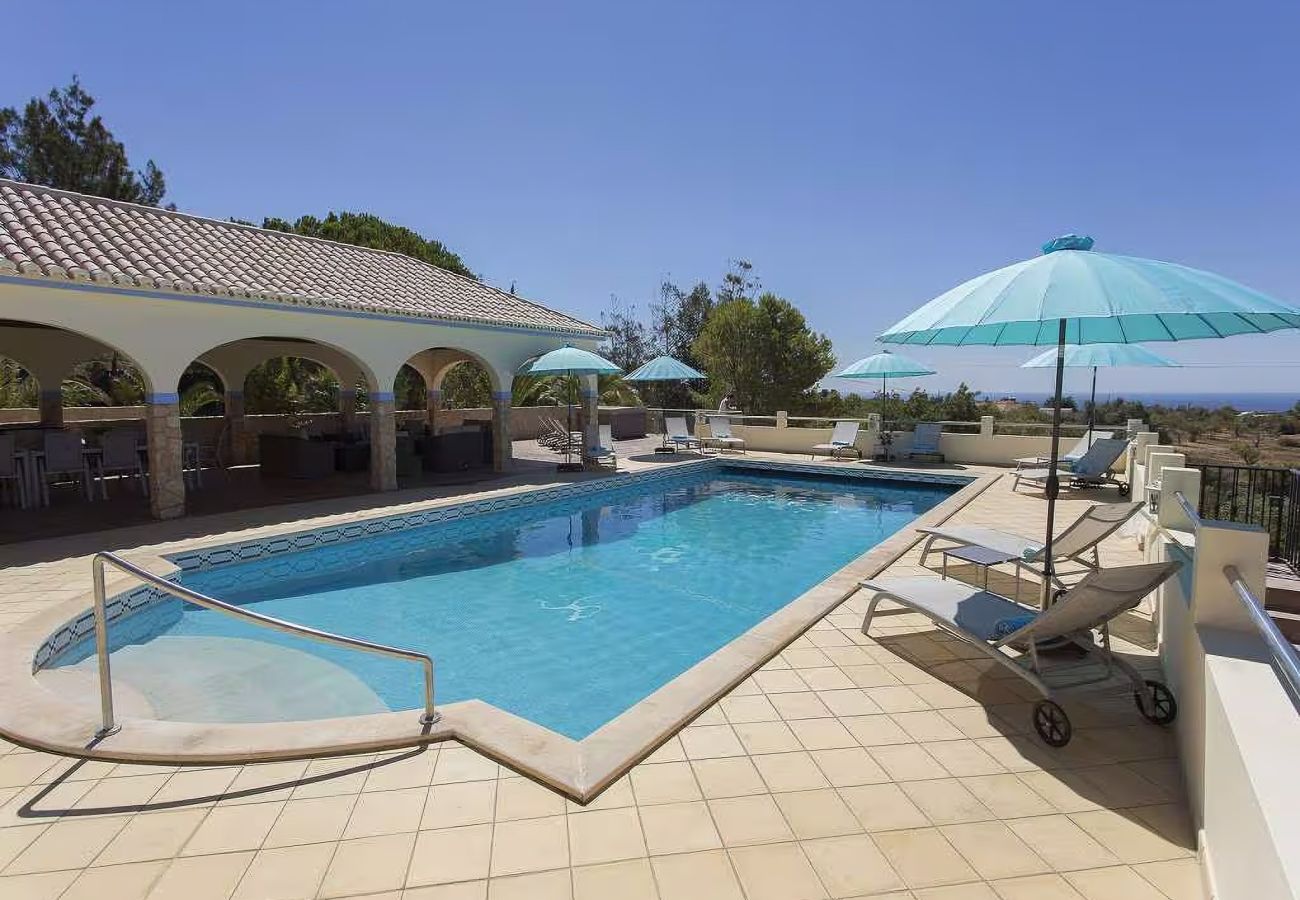 Villa in Lagoa - Quinta dos Loendros |  9 bedrooms | Carvoeiro | Jacuzzi